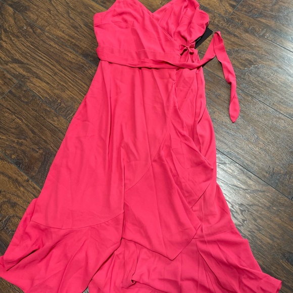 Women’s Lulus Manhattan Moment Berry Pink Ruffled Midi Wrap Dress - Picture 2 of 9